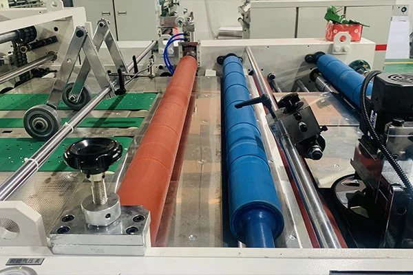 Intelligent Servo Uv Curing Laminating Machine